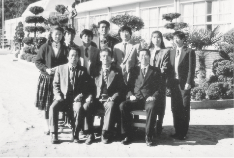 생활풍경 학창시절(연초초등학교 선생님들의 기념사진)